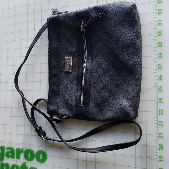 Nine West Handbags - Nine west cross over purse